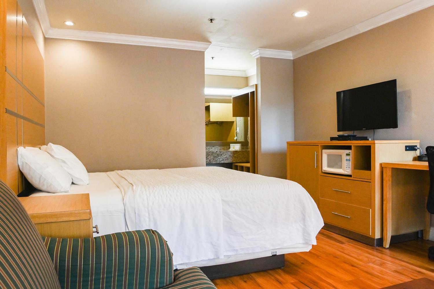 Days Inn By Wyndham San Francisco S/Oyster Point Airport South San Francisco Ngoại thất bức ảnh